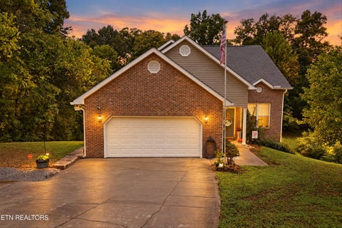 Photo of 617 Kimberlin Heights Rd, Knoxville, TN 37920 (MLS # 1356402)