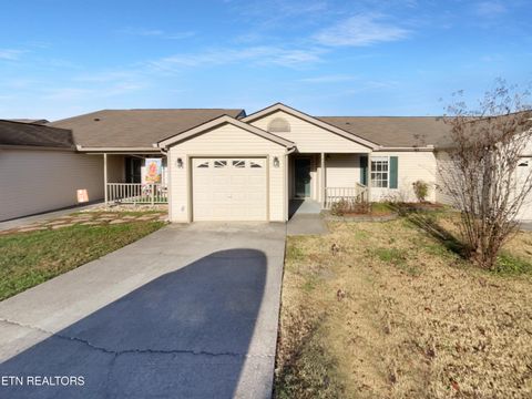 Photo of 553 Ravenwood Drive, Maryville, TN 37801 (MLS # 1323197)
