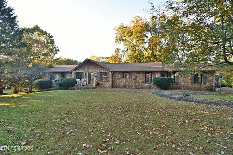907 N Briarcliff Circle Maryville TN 37803