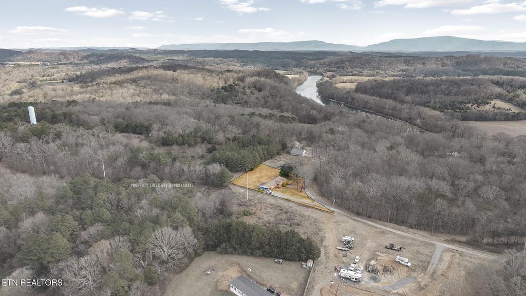 Photo of 265 NE Riverside Drive, Charleston, TN 37310 (MLS # 1325021)