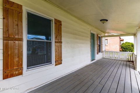 Tiny photo for 2531 E Glenwood Ave, Knoxville, TN 37917 (MLS # 1335605)