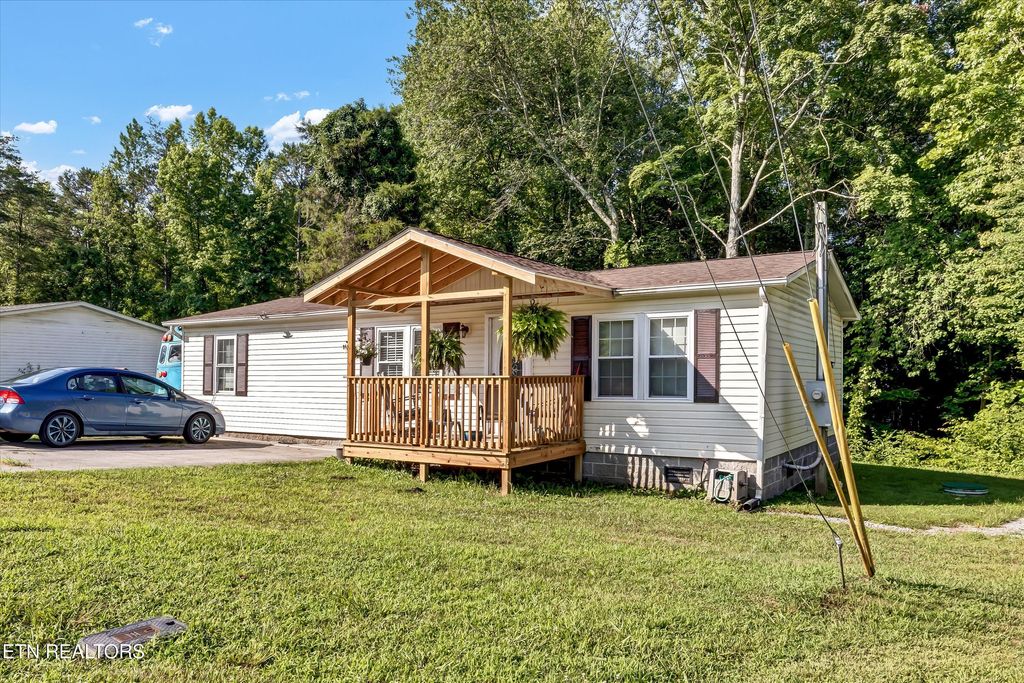 Photo of 125 Loggers Lane, Clinton, TN 37716 (MLS # 1307085)
