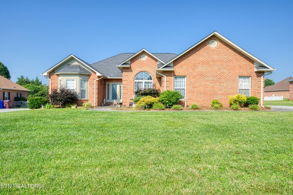 Photo of 1731 Hollister Drive, Alcoa, TN 37701 (MLS # 1305962)