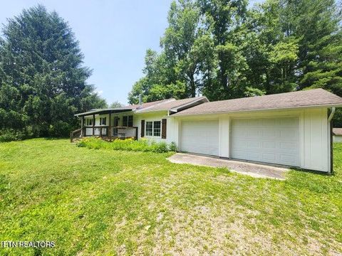 Photo of 775 Middle Creek Rd, Cosby, TN 37722 (MLS # 1315382)