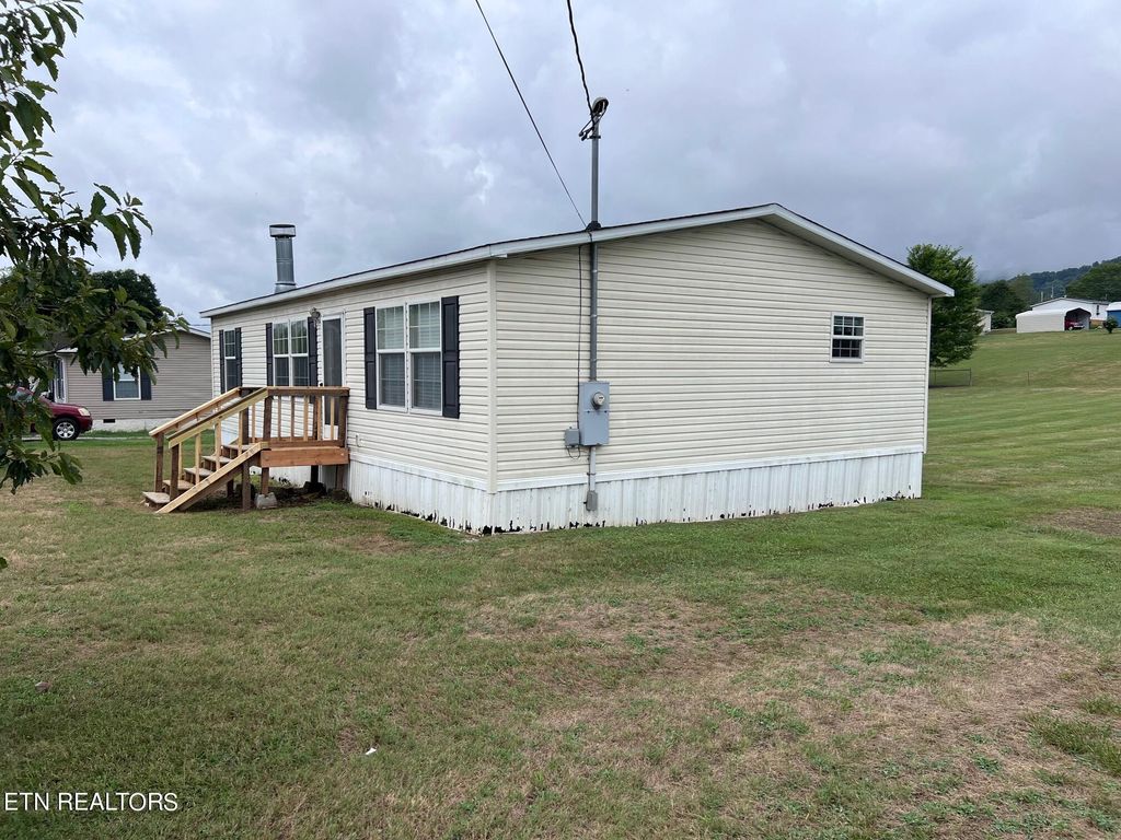 Photo of 1705 Cherry St, Rutledge, TN 37861 (MLS # 1271261)