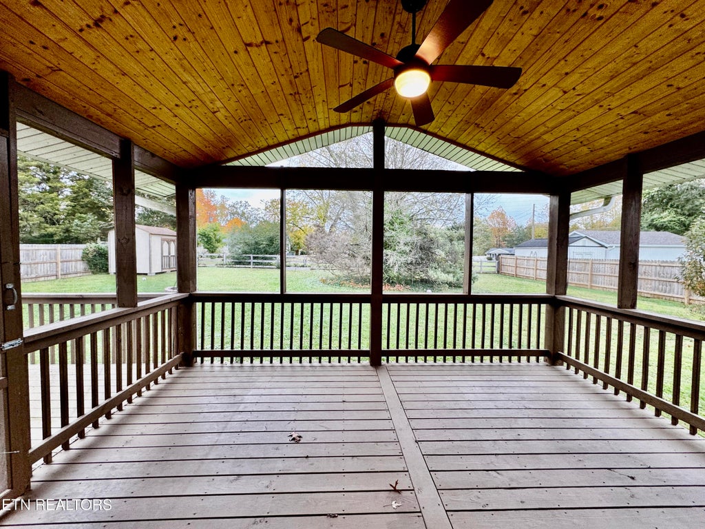 Photo of 824 Noragate Rd, Knoxville, TN 37919 (MLS # 1347690)