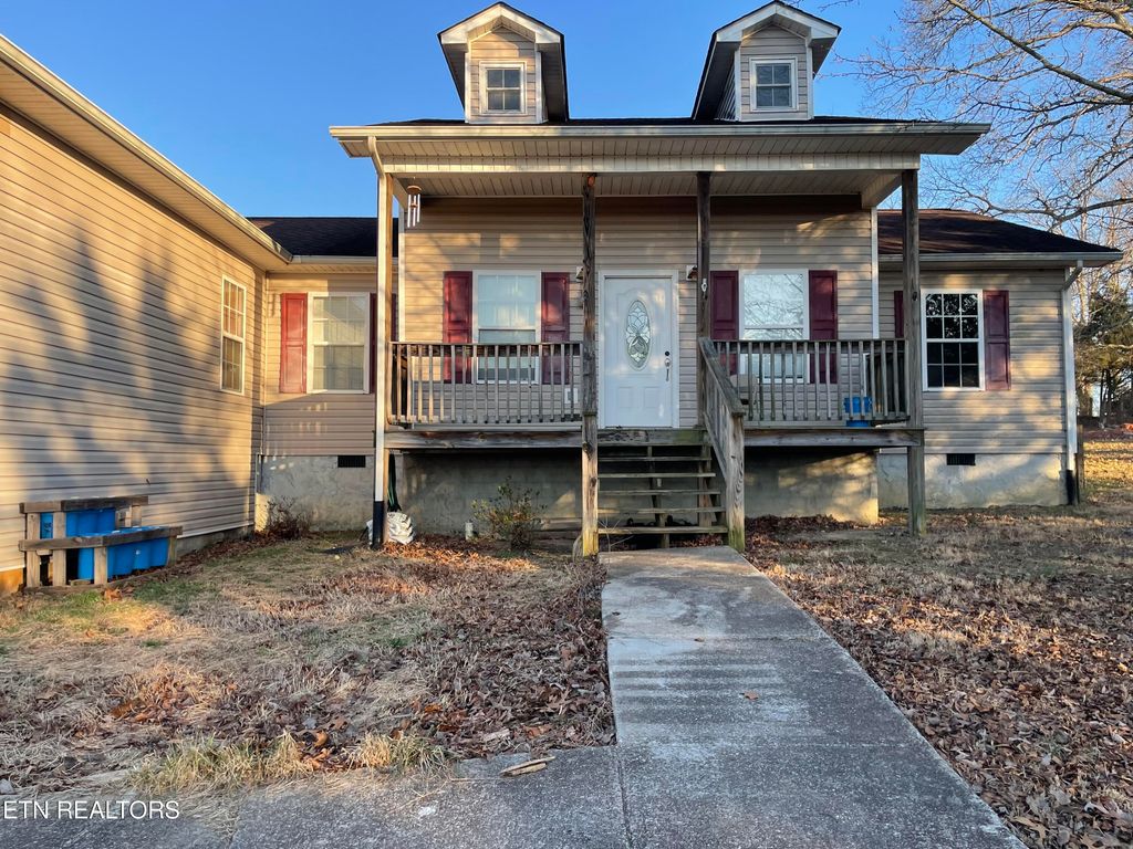 Photo of 135 Lee's Chapel Rd, Sweetwater, TN 37874 (MLS # 1333243)