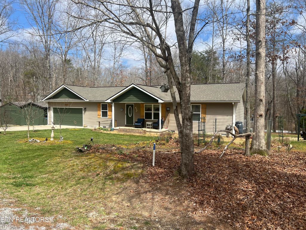 Photo of 6610 Topez Drive, Crossville, TN 38572 (MLS # 1333812)