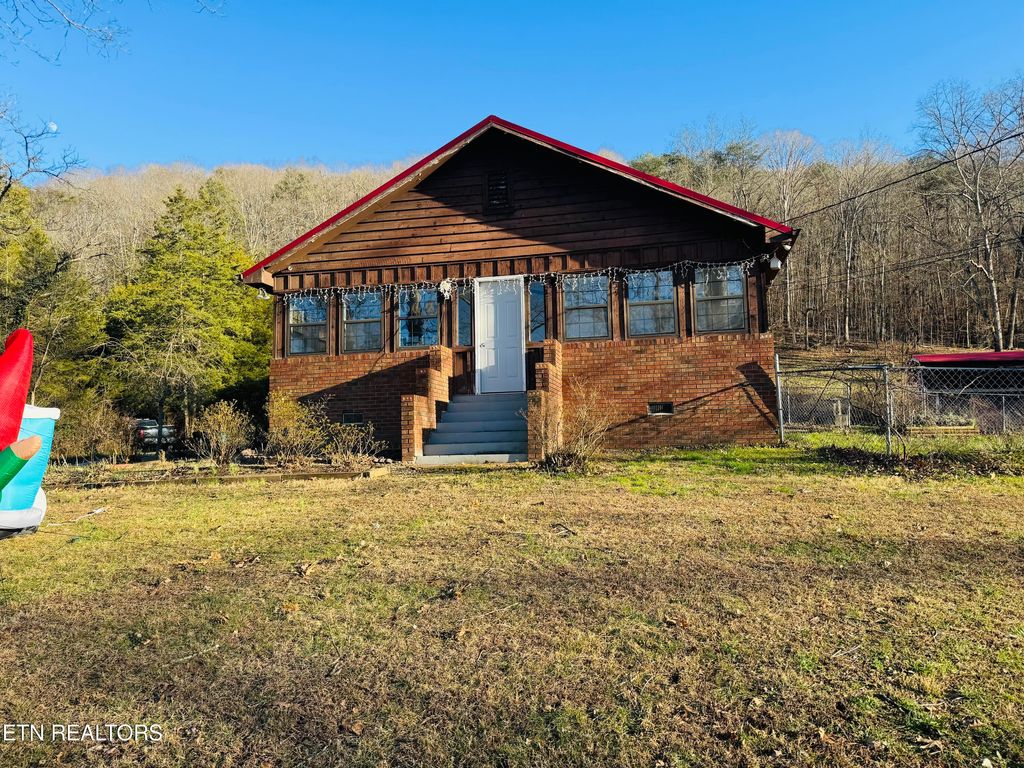 Photo of 149 Hembree Lane, Clinton, TN 37716 (MLS # 1325090)