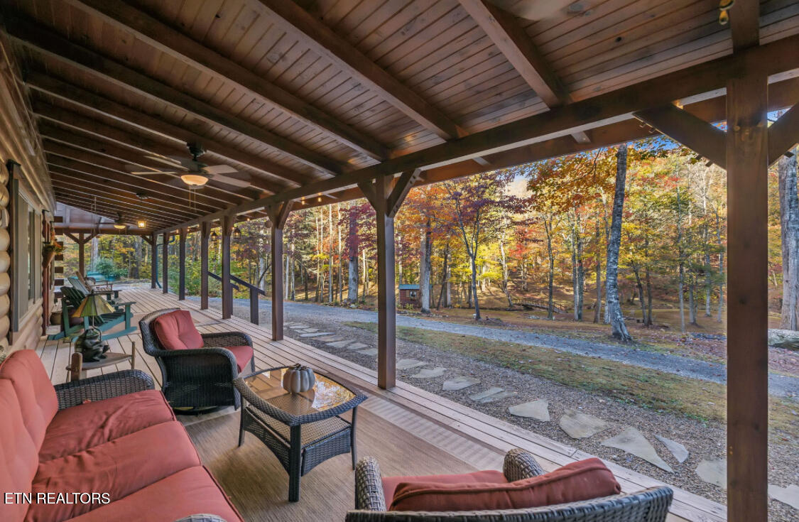 480 Holder Cemetery Rd