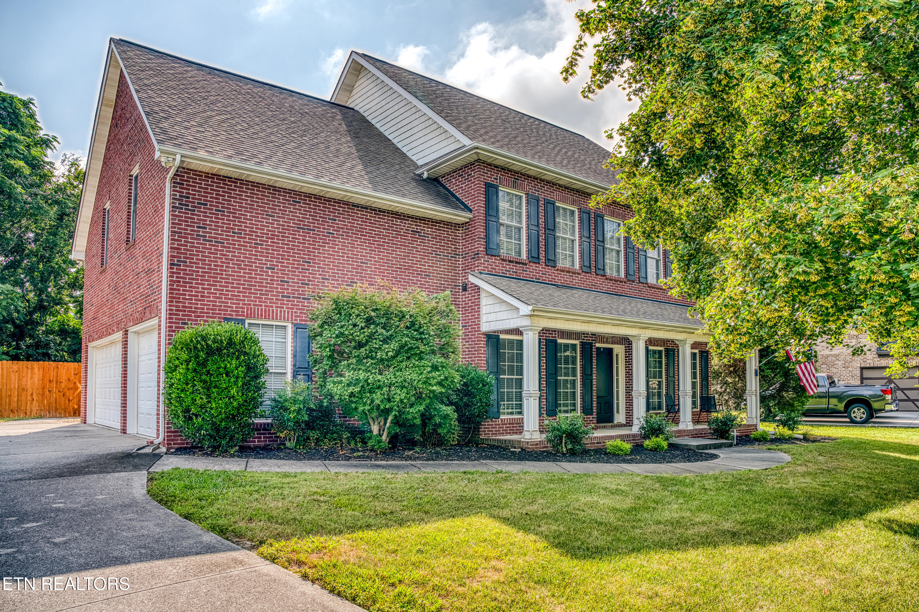 300 Yellowstone Lane
