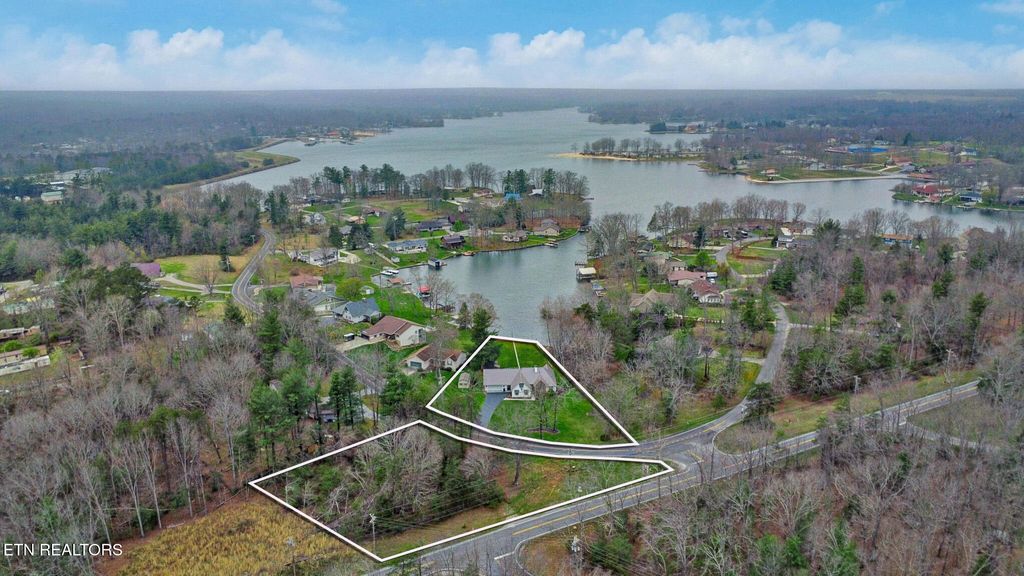 Photo of 9521 Cherokee Trail Trl, Crossville, TN 38572 (MLS # 1334368)
