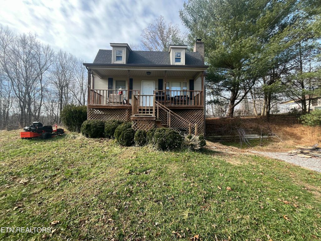 Photo of 397 Whitaker Lane, Tazewell, TN 37879 (MLS # 1324988)