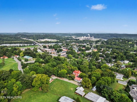 Tiny photo for 600 Commerce St, Loudon, TN 37774 (MLS # 1354992)