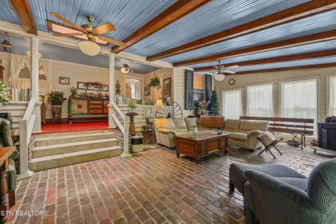 Tiny photo for 600 Commerce St, Loudon, TN 37774 (MLS # 1354992)