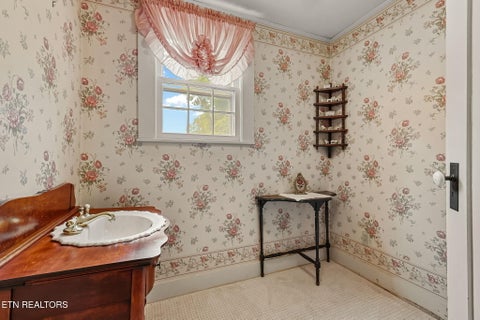 Tiny photo for 600 Commerce St, Loudon, TN 37774 (MLS # 1354992)