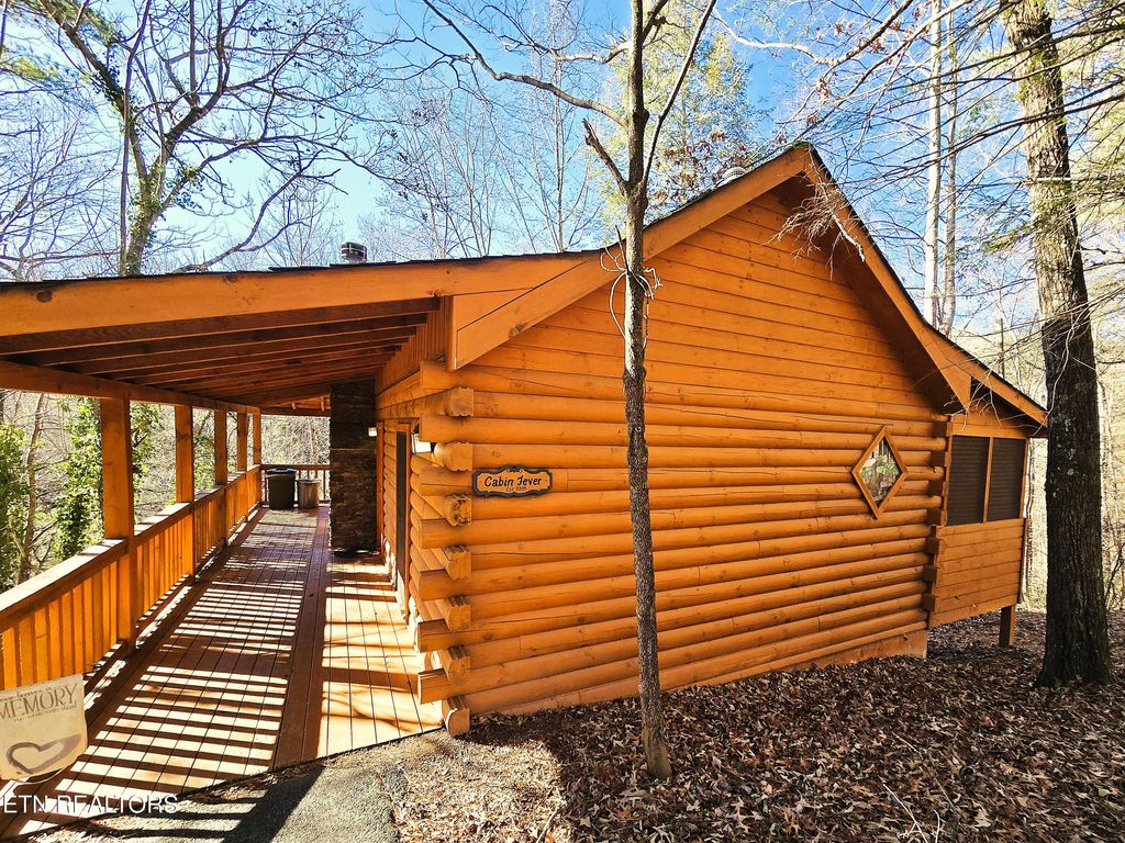 Photo of 1580 Walt Price Rd, Sevierville, TN 37876 (MLS # 1325312)