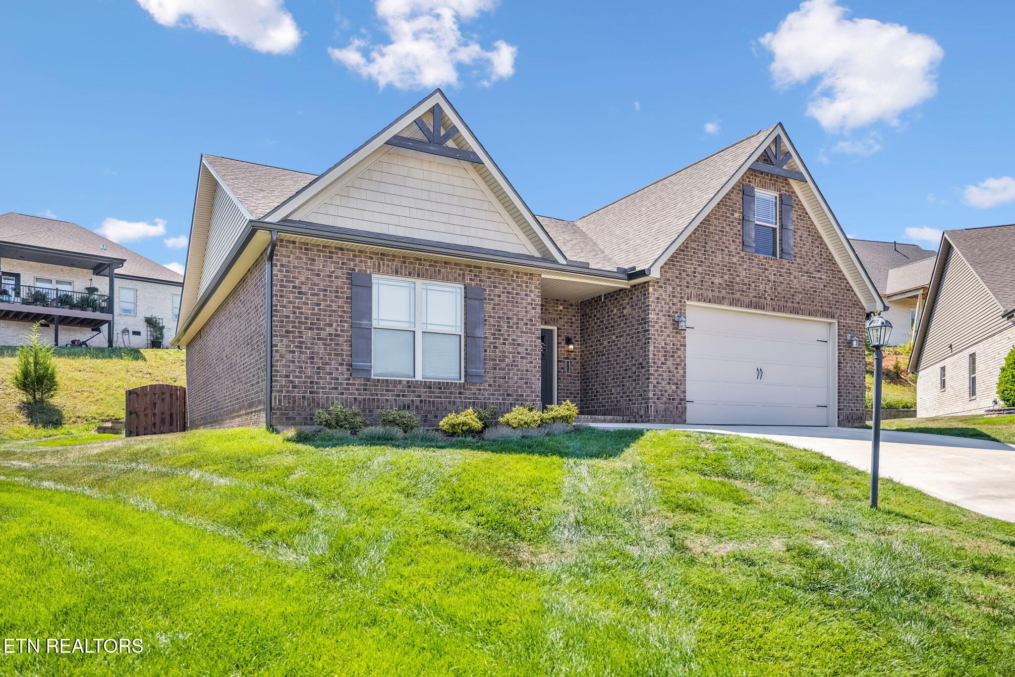 3437 Windmead Lane