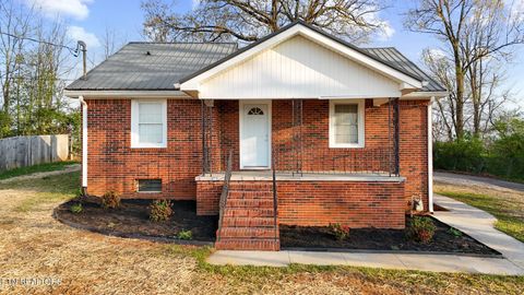 Photo of 2445 Adams Ave, Knoxville, TN 37917 (MLS # 1334519)