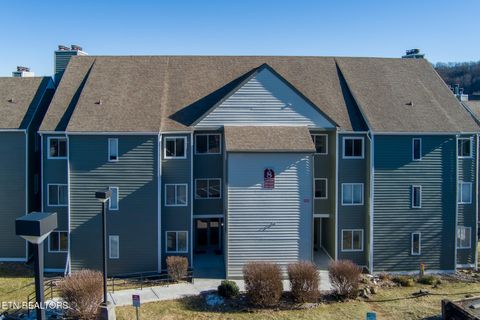 Photo of 1260 Ski View Drive #APT 8304, Gatlinburg, TN 37738 (MLS # 1328923)