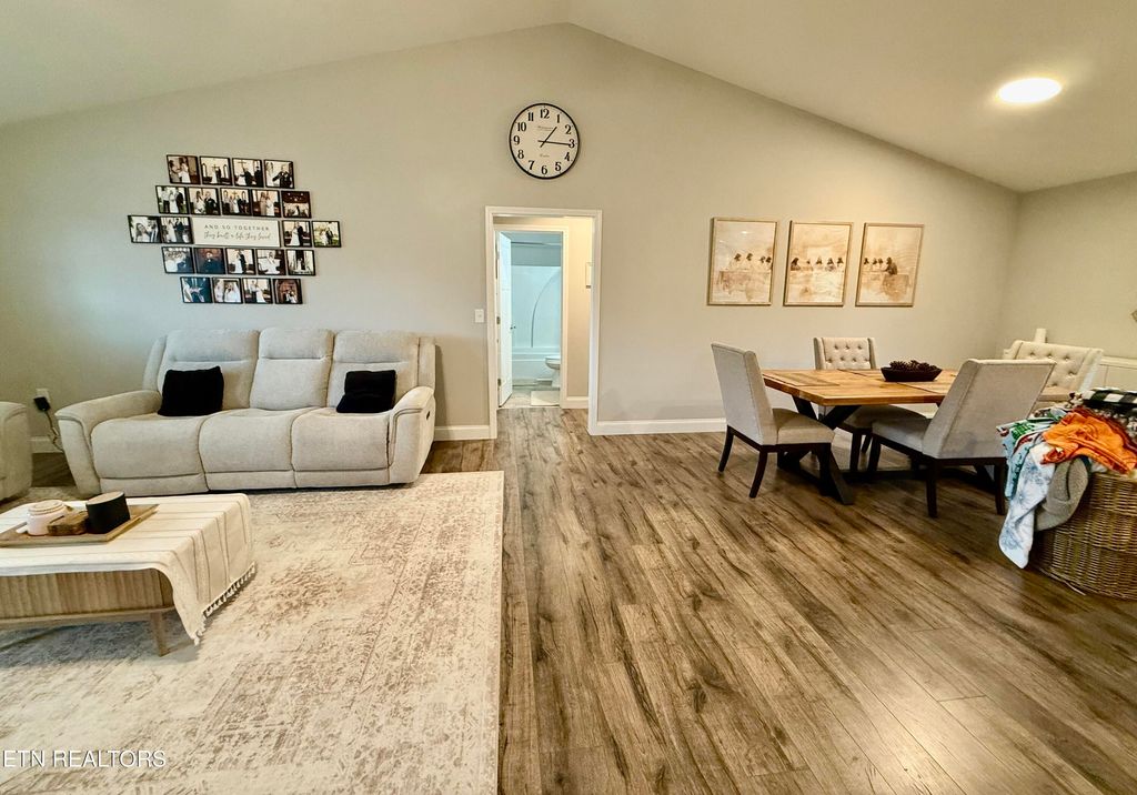 Photo of 17 Patrick Drive, Crossville, TN 38555 (MLS # 1321582)