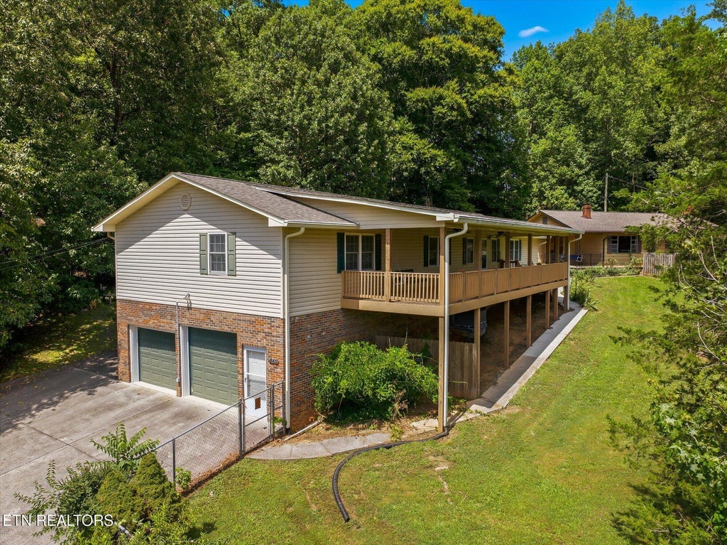 Photo of 340342 Bank St, Tellico Plains, TN 37385 (MLS # 1352249)