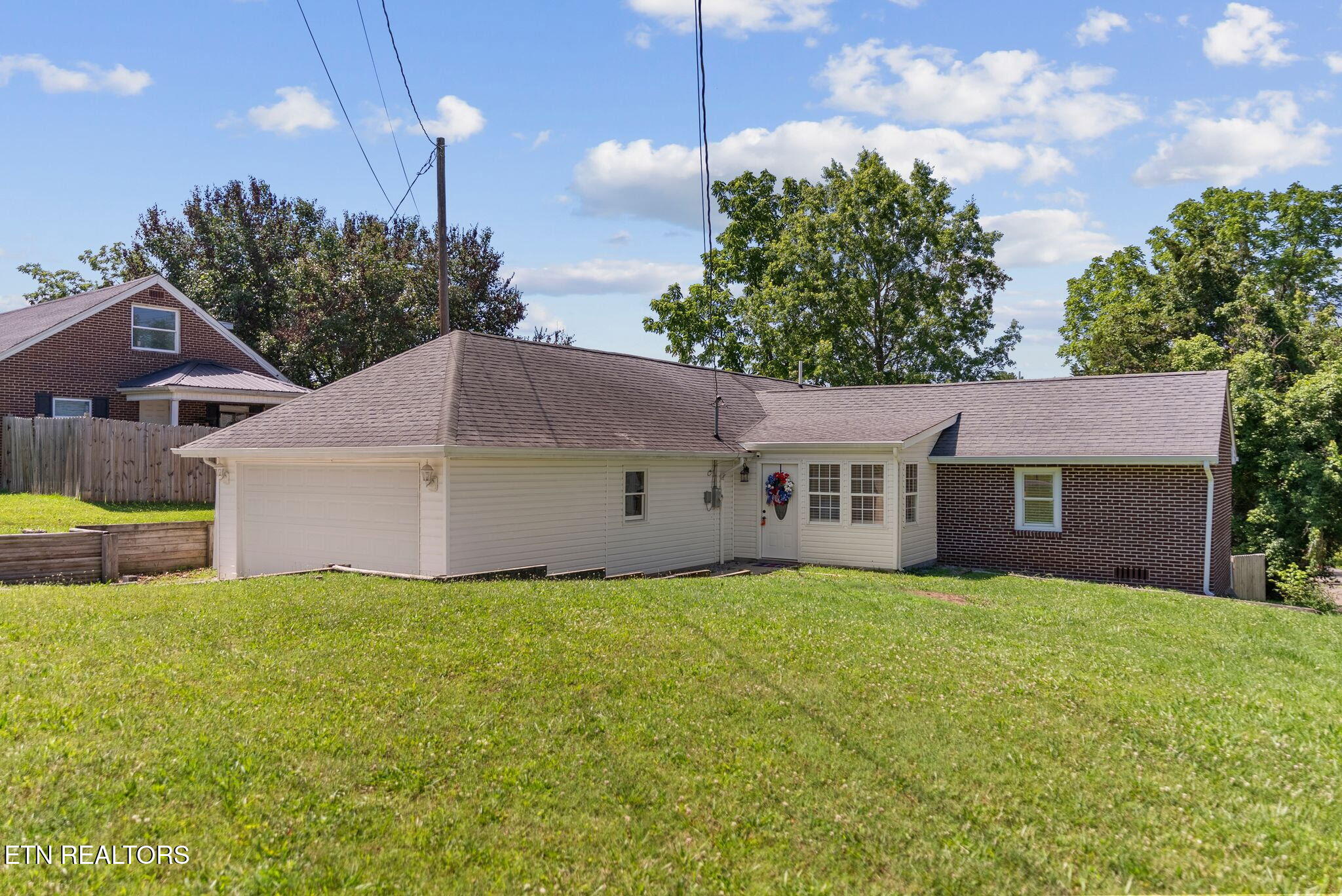 Photo 1 of 59 — 402 Old Highway 33, New Tazewell, TN 37825