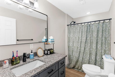 Tiny photo for 402 Old Highway 33, New Tazewell, TN 37825 (MLS # 1347044)