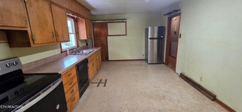 Tiny photo for 354 East Drive, Oak Ridge, TN 37830 (MLS # 1354976)