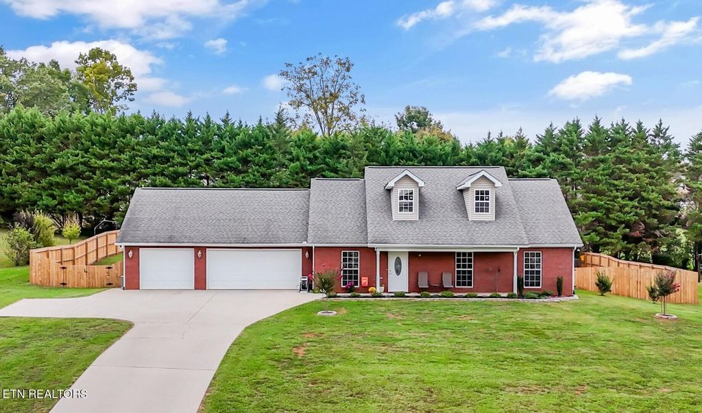 Photo of 5115 N Wildwood Rd, Maryville, TN 37804 (MLS # 1319839)