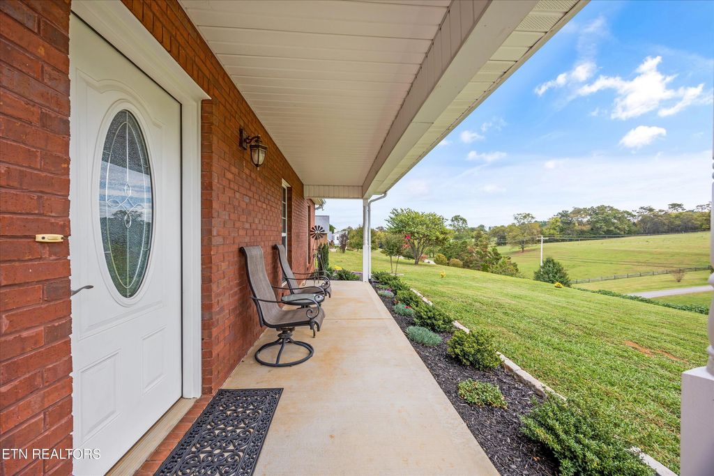 Photo of 5115 N Wildwood Rd, Maryville, TN 37804 (MLS # 1319839)