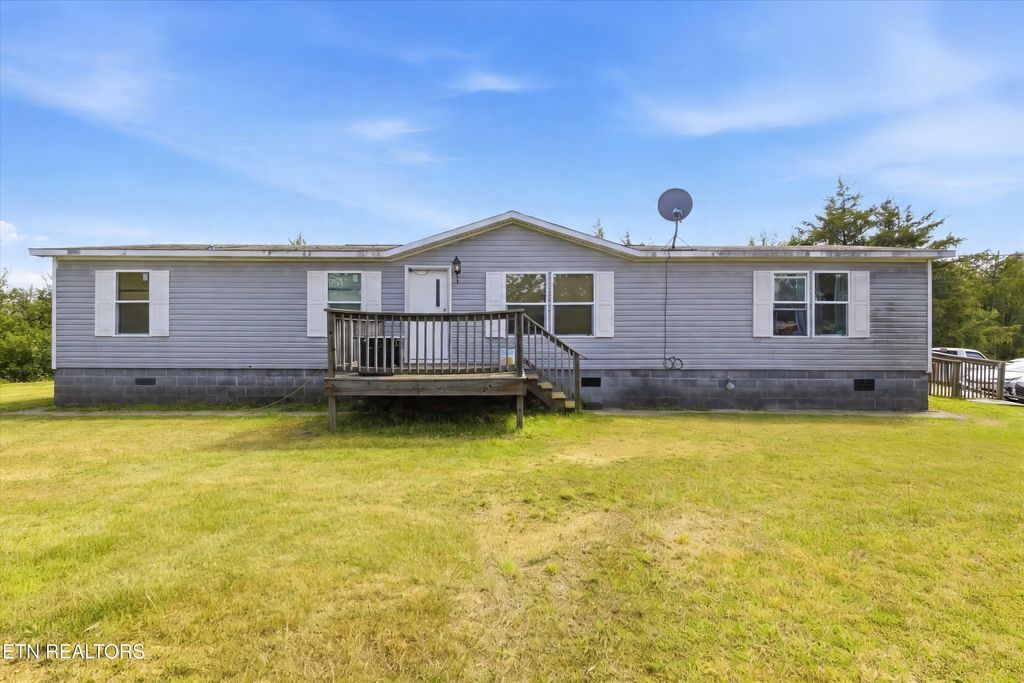 Photo of 2124 Rainwater Rd, Dandridge, TN 37725 (MLS # 1335699)