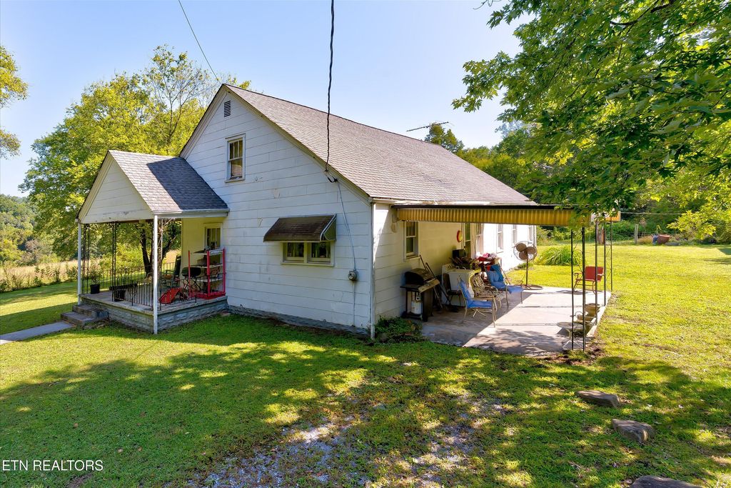 Photo of 926 Sauls Rd, Seymour, TN 37865 (MLS # 1315128)