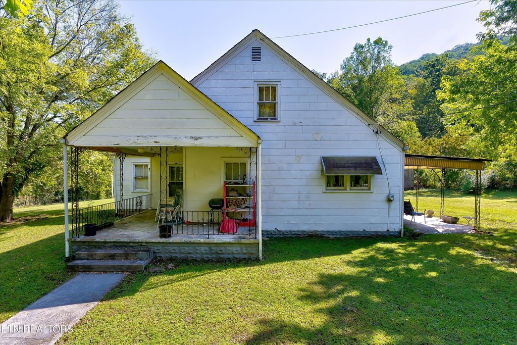 Photo of 926 Sauls Rd, Seymour, TN 37865 (MLS # 1315128)