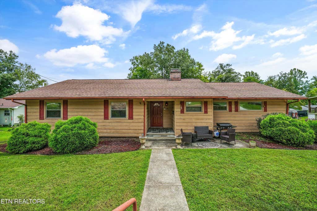 Photo of 109 Cahill Lane, Oak Ridge, TN 37830 (MLS # 1352782)