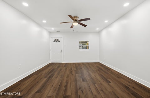 Tiny photo for 4205 Tomlinson St, Knoxville, TN 37920 (MLS # 1360142)