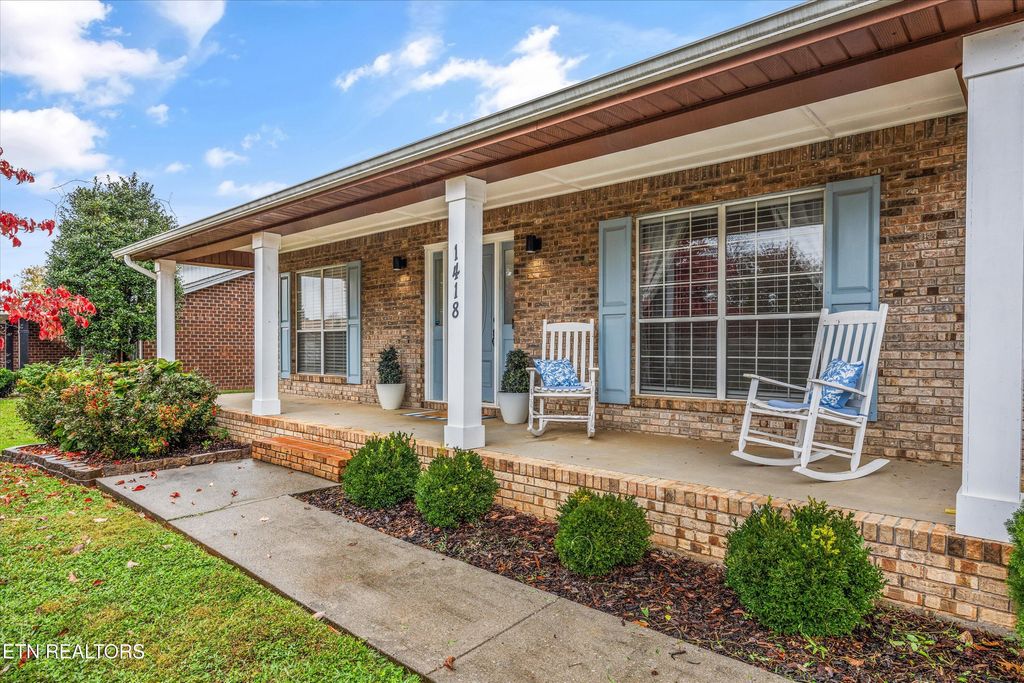 Photo of 1418 Peabody Drive, Maryville, TN 37803 (MLS # 1320281)