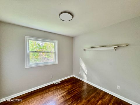 Tiny photo for 3908 Underhill Lane, Knoxville, TN 37921 (MLS # 1338212)