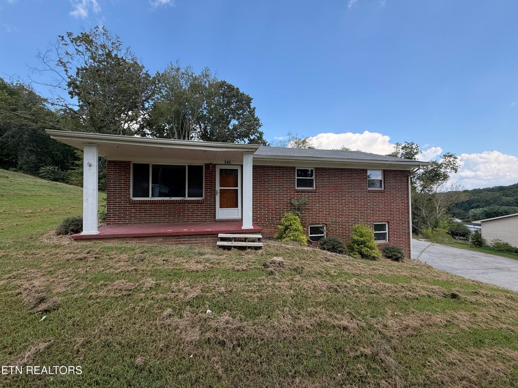 Photo of 824 Pleasant View Drive, Dandridge, TN 37725 (MLS # 1354650)