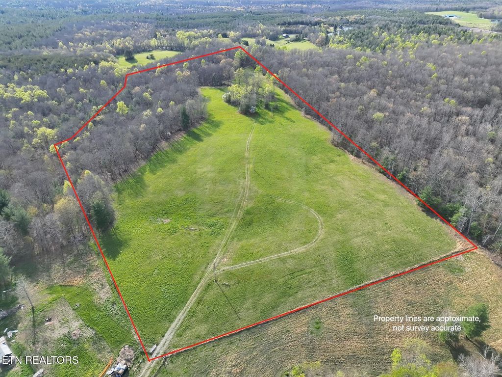 Photo of 999 Meister Hills Rd, Deer Lodge, TN 37726 (MLS # 1332466)