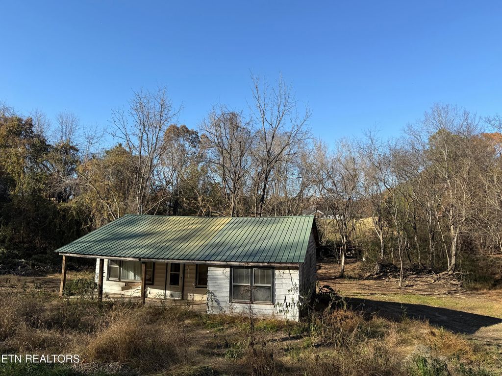 Photo of 343 Davis Ferry Rd, Loudon, TN 37774 (MLS # 1321978)