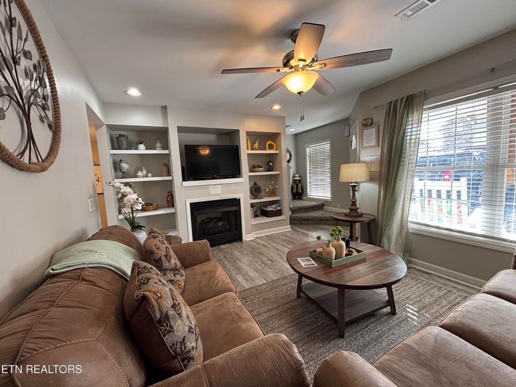 Photo of 537 Orchard Valley Way, Pigeon Forge, TN 37862 (MLS # 1322259)