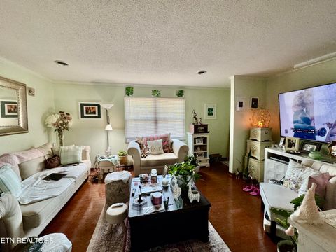 Tiny photo for 810 Highland Drive #404, Knoxville, TN 37912 (MLS # 1338222)