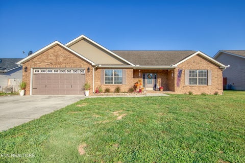 Photo of 743 Hillside Lane, Lenoir City, TN 37771 (MLS # 1358348)