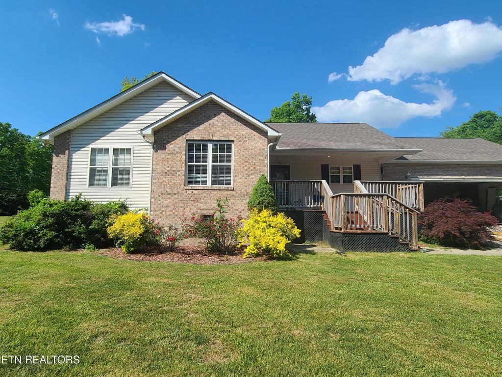 Photo of 505 Yuchi Drive, Crossville, TN 38572 (MLS # 1341571)