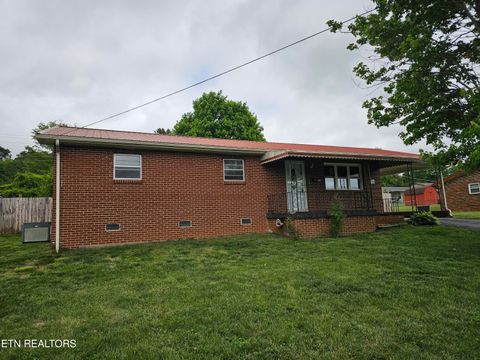 Photo of 306 Wilson Hurst St, Tazewell, TN 37879 (MLS # 1338703)