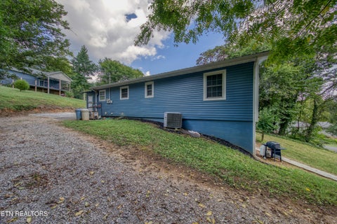 Tiny photo for 339 Church Drive, Lenoir City, TN 37771 (MLS # 1355934)