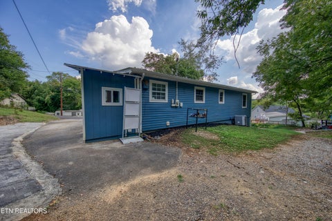 Tiny photo for 339 Church Drive, Lenoir City, TN 37771 (MLS # 1355934)