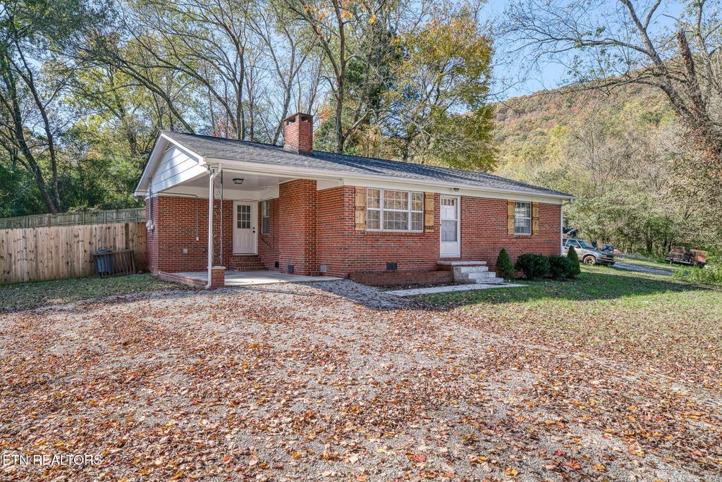 Photo of 287 Watson Ave, Spring City, TN 37381 (MLS # 1321319)