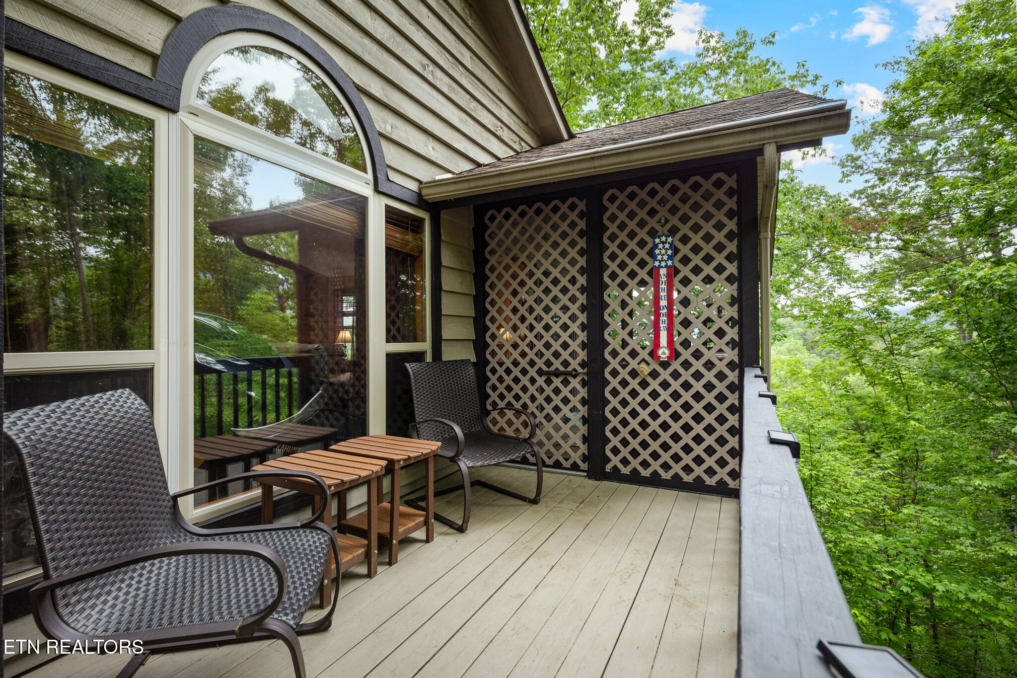620 Hawk View Drive